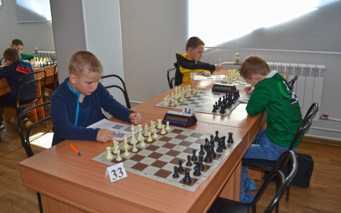 Ярослав Хаустов во второй раз выиграл краевую олимпиаду «Шахматы в школах»