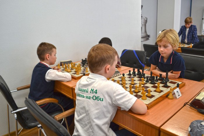 Ярослав Хаустов во второй раз выиграл краевую олимпиаду «Шахматы в школах»