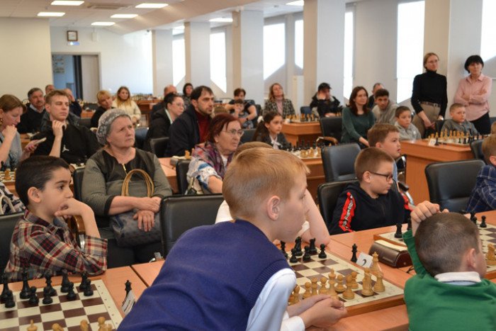 Ярослав Хаустов во второй раз выиграл краевую олимпиаду «Шахматы в школах»