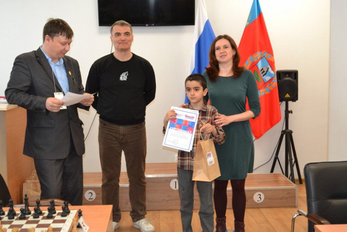 Ярослав Хаустов во второй раз выиграл краевую олимпиаду «Шахматы в школах»