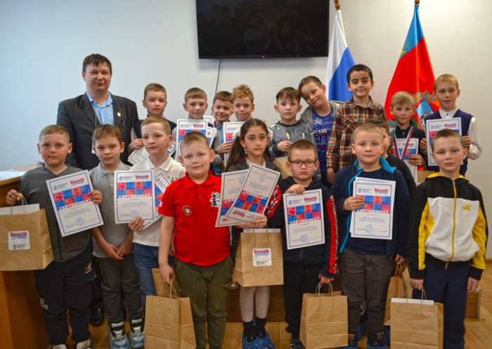 Ярослав Хаустов во второй раз выиграл краевую олимпиаду «Шахматы в школах»