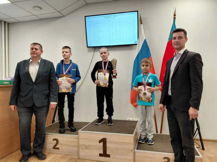 Первенство края стартовало с блица