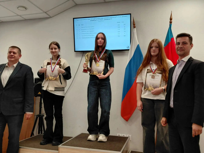 Первенство края стартовало с блица