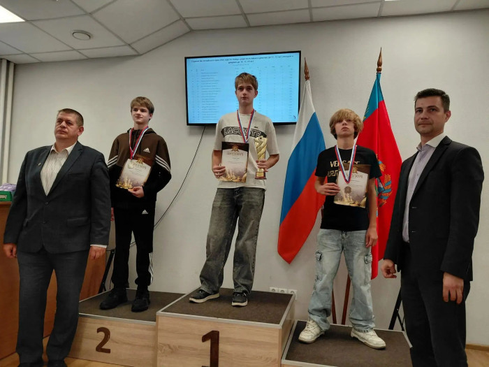 Первенство края стартовало с блица