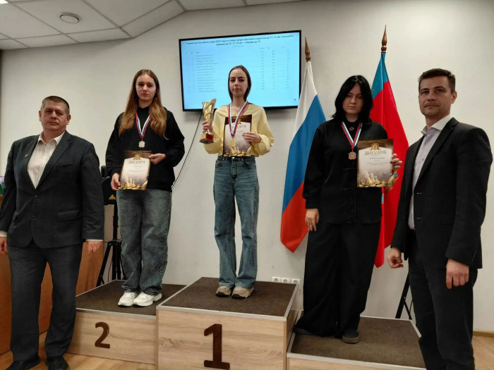 Первенство края стартовало с блица
