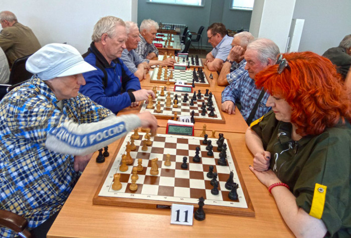 Ветераны 9 мая сыграли в «Кубке Победы»