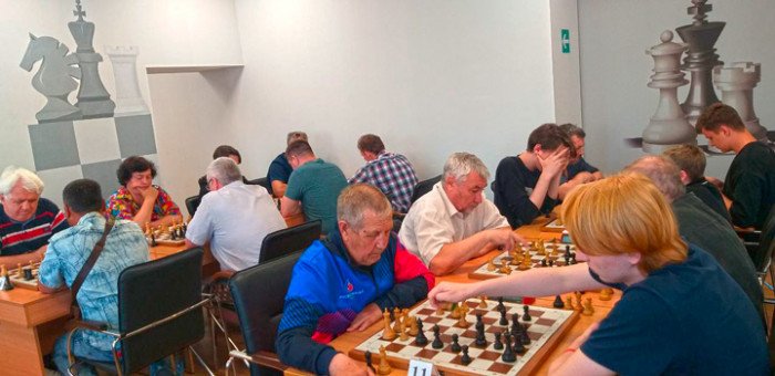 Кубок края преодолел экватор