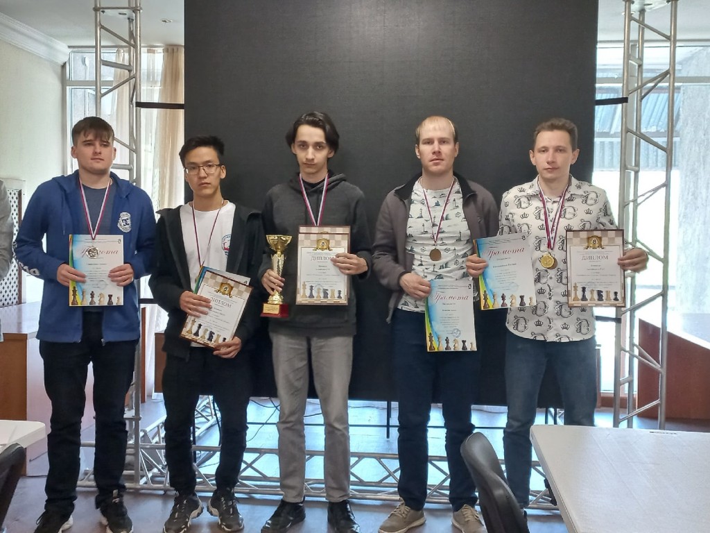 Команда АлтГУ и Евгений Кардашевский стали чемпионами сибирской универсиады