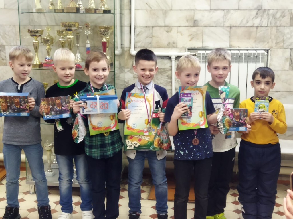 В Барнауле выявили сильнейших шахматистов в классике