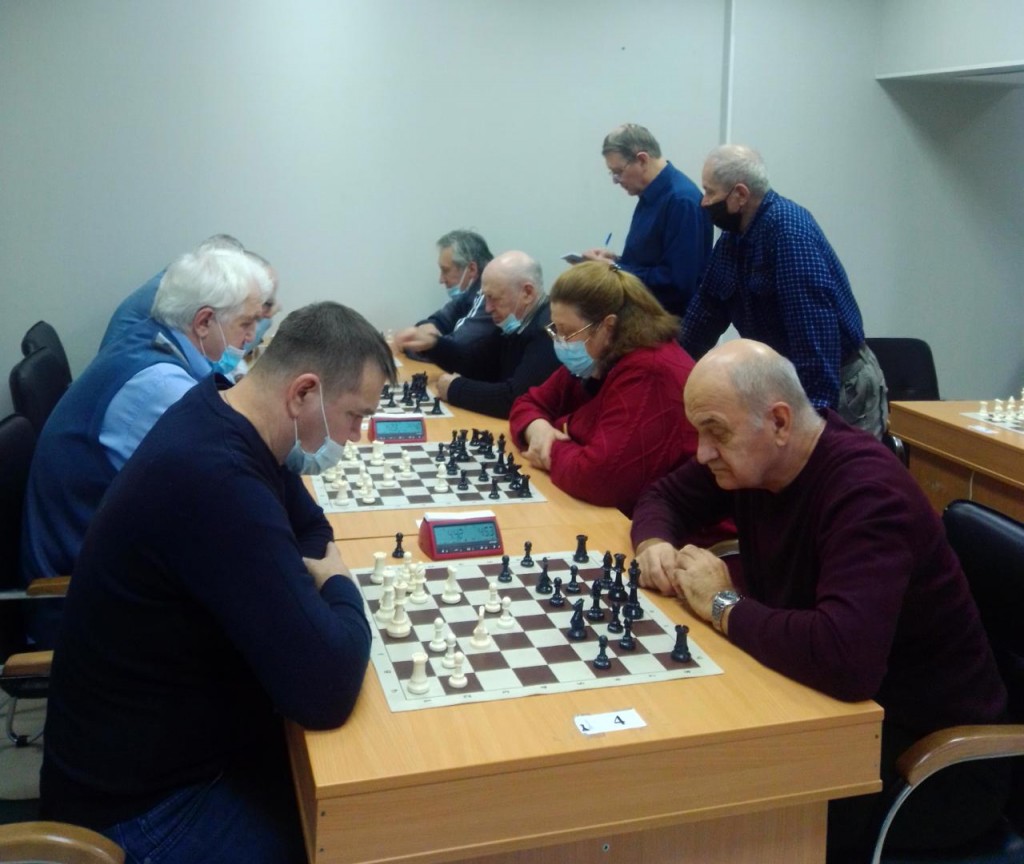 Алтайские ветераны забрали весь комплект медалей в блице