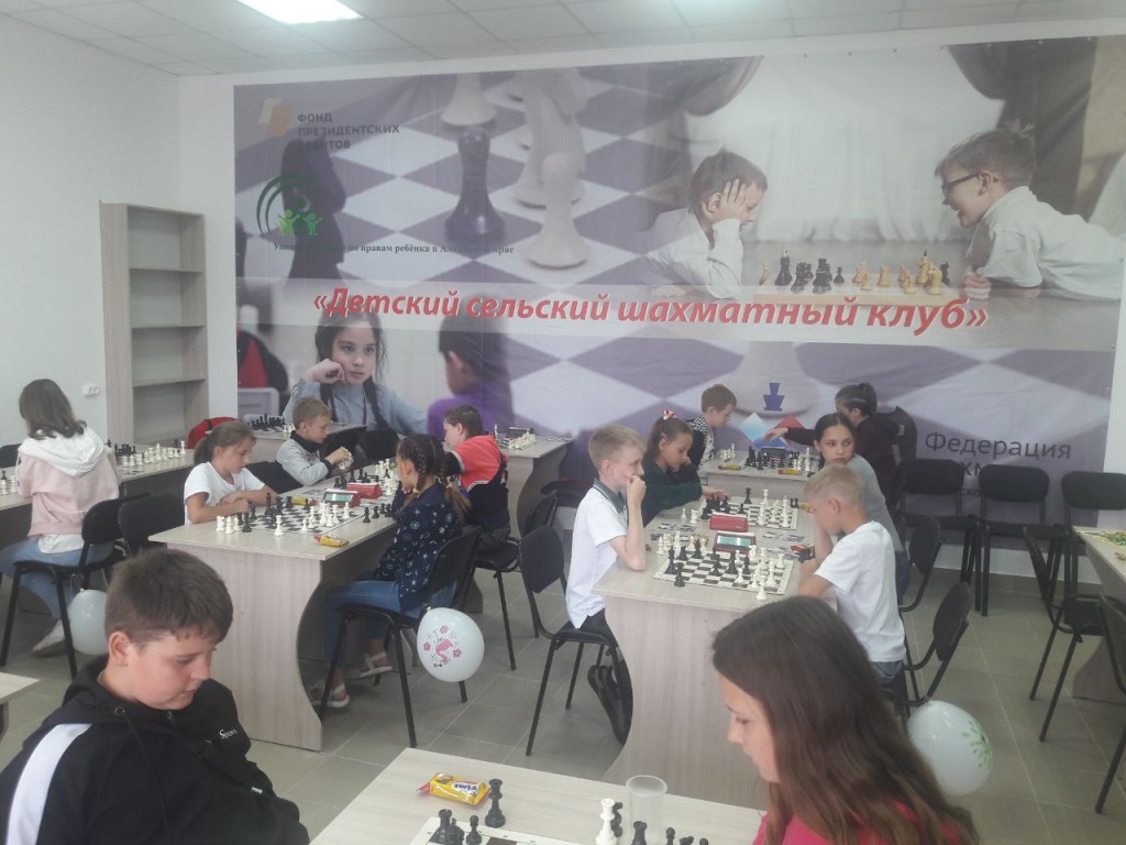 В Советском районе торжественно открыли шахматный клуб