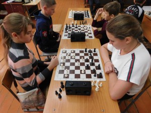 nastya-konenko-i-anya-russkih-v-borbe-za-1-e-mesto