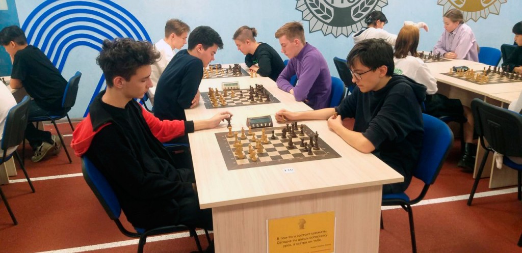 Артём Мещеряков и Елизавета Кашперова – бронзовые призёры первенства Сибири по быстрым шахматам